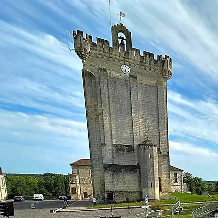 4 Face Au Donjon * Pons
